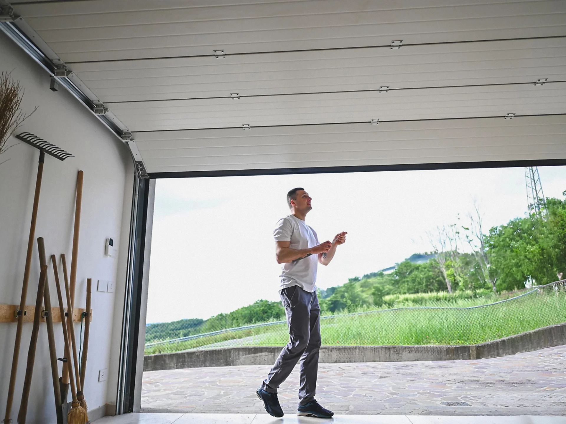 Garage Space Freed Up Thanks to Tire Storage Service | Point S · Pneus et Mécanique Sainte-Catherine